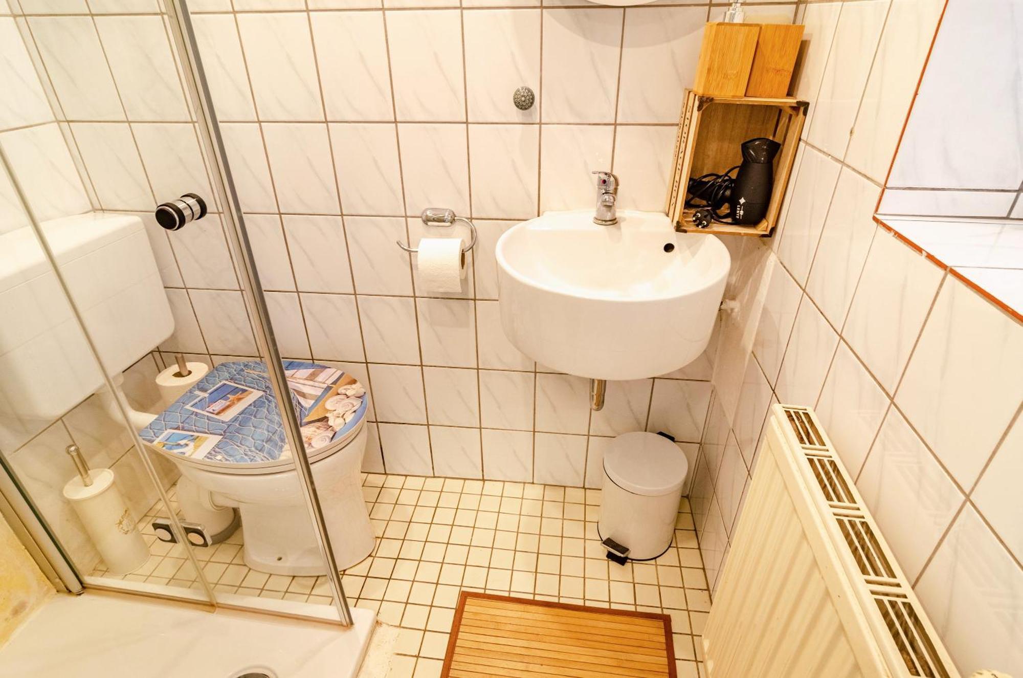 Ferienhaus Segelboot Krummhörn エクステリア 写真